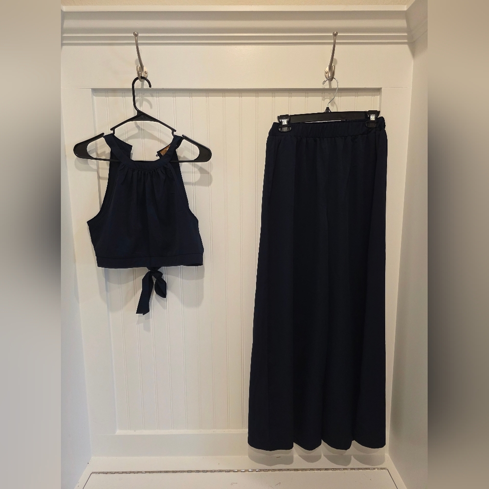Elegant Navy Blue Women's Wide Leg Pants & Crop Top Set